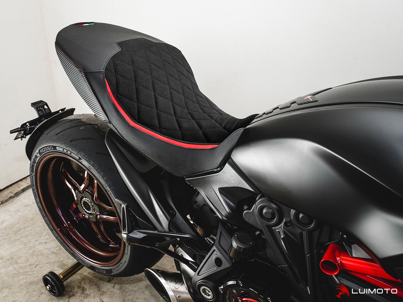 Satulanpäällinen Ducati Diavel 1260 2019-2020 Diamond Sport Edition - Luimoto